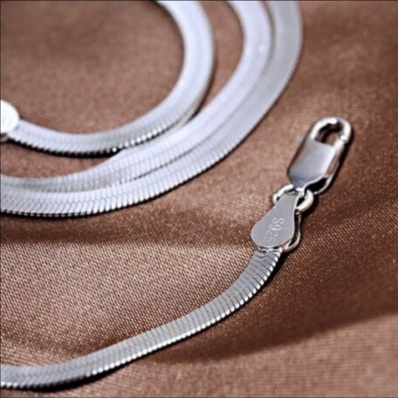 NEW 925 STERLING SILVER HERRINGBONE NECKLACE - Picture 3 of 5